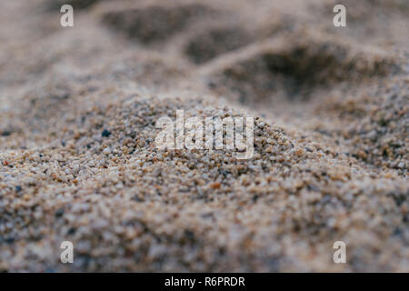 Les petites pierres de couleur sur la mer, plage de sable grossier background Banque D'Images