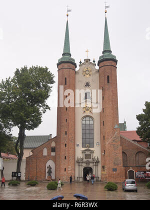 Cathédrale d'Oliwa de Gdansk dans une banlieue de Pologne célèbre pour son grand orgue Banque D'Images