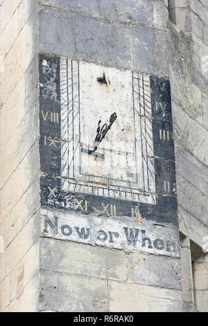 Ancien cadran solaire sur le mur de Beverley Minster, Beverley, East Riding of Yorkshire, Angleterre, Royaume-Uni Banque D'Images