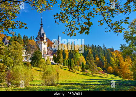 Le Château de Peles, Sinaia, Roumanie Banque D'Images