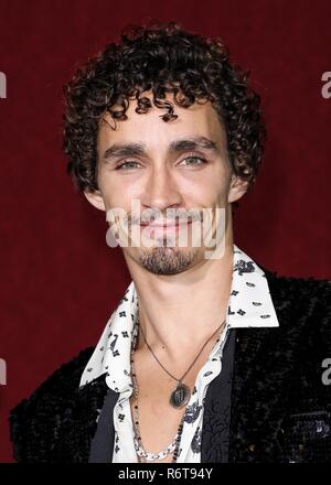 Westwood, United States. Le 05 mai 2018. WESTWOOD, LOS ANGELES, CA, USA - Décembre 05 : Robert Sheehan au Los Angeles Premiere de Universal Pictures et MRC 'Mortal tenue des moteurs au Regency Village Theatre Le 5 décembre 2018 à Westwood, Los Angeles, Californie, États-Unis. (Photo de David Acosta/Image Crédit : Agence de Presse) L'agence de presse Image/Alamy Live News Banque D'Images