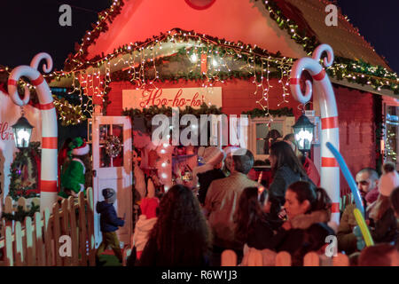 Lisbonne, Portugal - 5 décembre 2018 : pour voir le Père Noël Banque D'Images