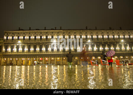 Acqua Alta - Inondations de Venise. Venise, la capitale de l'Italie du nord, région de la Vénétie, est construite sur plus de 100 petites îles. Banque D'Images