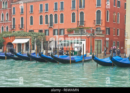 Acqua Alta - Inondations de Venise. Venise, la capitale de l'Italie du nord, région de la Vénétie, est construite sur plus de 100 petites îles. Banque D'Images