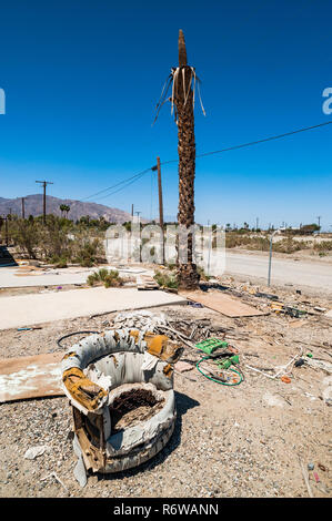 Paysage Post apocaliptic de Salton city en Californie du sud Banque D'Images