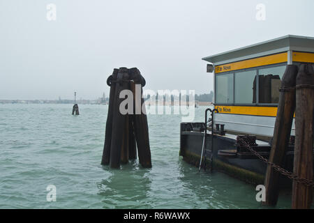 Acqua Alta - Inondations de Venise. Venise, la capitale de l'Italie du nord, région de la Vénétie, est construite sur plus de 100 petites îles. Banque D'Images