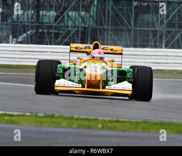 Lorina McLaughlin, Benetton-Ford B192, des légendes de la Formule 1 moderne, Silverstone Classic 2015, Chris McEvoy, cjm-photographie, les voitures de course classique, FI Banque D'Images