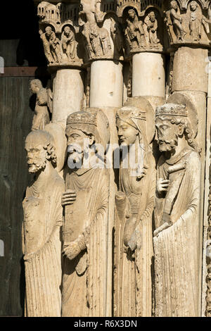 Des statues dans la cathédrale de Chartres, Eure-et-Loir, centre-val de Loire, France Banque D'Images