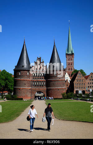 Holstentor, Holsten gate, porte de ville, Lübeck, Lübeck, Schleswig-Holstein, Allemagne, Europe Banque D'Images