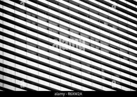 Motif de ligne, de l'Architecture géométrique. Détails du bâtiment. Mur moderne. Structure polygonale. Noir et blanc de fond abstrait. Banque D'Images