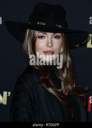 Hollywood, États-Unis. 06 Dec, 2018. HOLLYWOOD, LOS ANGELES, CA, USA - Décembre 06 : La chanteuse Dorothy arrive à la première de Los Angeles de Netflix 'Dumplin'' tenue à l'IMAX Théâtre chinois de Grauman 6 le 6 décembre 2018 à Hollywood, Los Angeles, Californie, États-Unis. (Photo par Xavier Collin/Image Crédit : Agence de Presse) L'agence de presse Image/Alamy Live News Banque D'Images