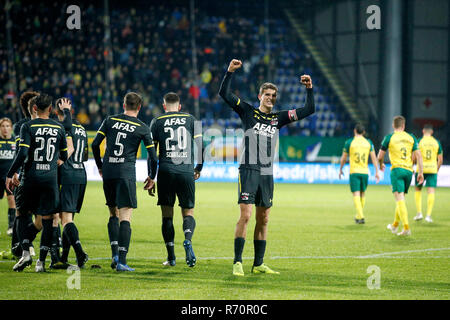 Sittard, Linburg, Pays-Bas. 7 décembre 2018, la saison 2018-2019 de l'Eredivisie., 07-12-2018, Fortuna Sittard Stadium, AZ player Guus Til célèbre 0-2 pendant le jeu Fortuna Sittard - AZ. Credit : Pro Shots/Alamy Live News Banque D'Images