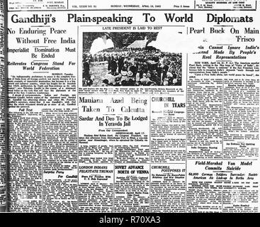 Mahatma Gandhi news sur la première page d'un journal Bombay Mumbai, le 18 avril 1945, ancienne image du millésime 1900 Banque D'Images