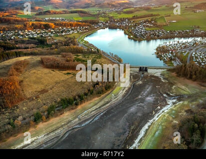 Vue aérienne, réservoir, Sorpetalsperre Sorpesee, faible niveau de l'eau, l'eau basse, Coesfeld, Sauerland Banque D'Images