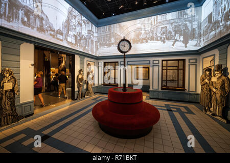 Pologne, Varsovie, POLIN Musée de l'histoire des Juifs polonais de l'intérieur, 19e siècle la gare, une partie de la rencontre avec la modernité (1772-1914) la pièce Banque D'Images