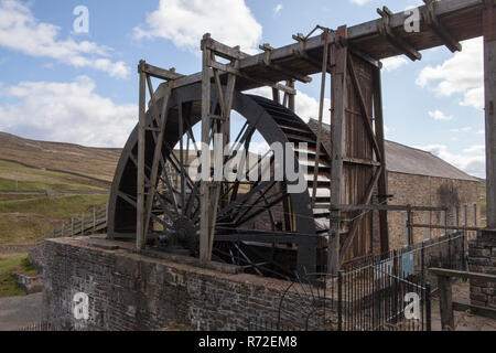 La roue de l'eau au nord de l'Angleterre Mining Museum dans la région de Pennine du nord du comté de Durham Banque D'Images