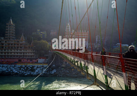 Pont suspendu sur le fleuve Ganga Banque D'Images