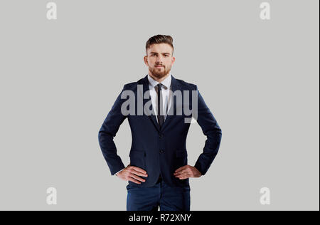 Certains des profils man in suit Banque D'Images