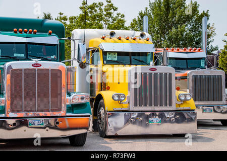 Big Rigs Grand Cœur 2018 rallye camion événement de collecte de fonds dans la région de Winkler, au Manitoba, Canada. Banque D'Images