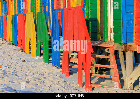 Maisons de Plage, Muizenberg, Afrique du Sud Banque D'Images