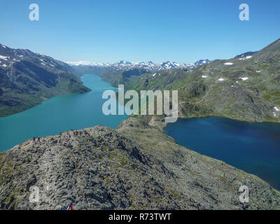 Besseggen sentier avec vue sur les lacs, la Norvège Banque D'Images