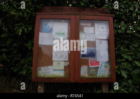 Oddington inférieur. Le Macmillan Way. Sentier de longue distance. Le Gloucestershire. Des Cotswolds. L'Angleterre. UK Banque D'Images