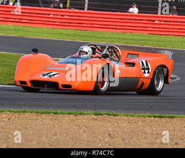 Anthony Taylor, McLaren M6B, Can-Am 50 Défi Interserie, Silverstone Classic 2016, Chris McEvoy, cjm-photographie, les voitures de course classique historique, ra Banque D'Images