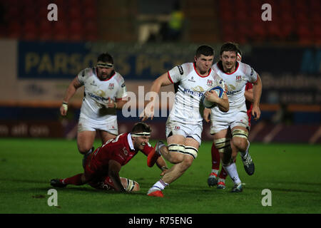 Llanelli, Royaume-Uni. 07Th Nov, 2018. Nick Timoney de l'Ulster Rugby Crédit : fait une pause. V Scarlets Ulster Rugby, Heineken Cup champions européens, piscine 4 match au Parc y Scarlets de Llanelli, Galles du Sud Le vendredi 7 décembre 2018. Photo par Andrew Andrew/Verger Verger la photographie de sport/Alamy Live News Banque D'Images