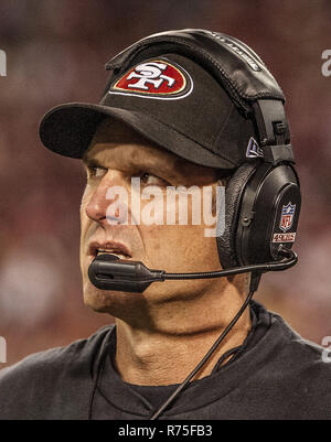 San Francisco, Californie, USA. Dec 23, 2013. San Francisco l'entraîneur-chef Jim Harbaugh le Lundi, Décembre 23, 2013 à San Francisco, Californie. Les 49ers défait les Falcons 34-24. Crédit : Al Golub/ZUMA/Alamy Fil Live News Banque D'Images