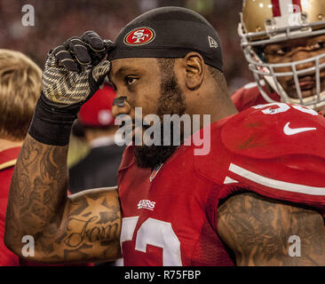 San Francisco, Californie, USA. Dec 23, 2013. San Francisco 49ers à l'intérieur de secondeur NaVorro Bowman (53) Préparez-vous à jouer au football le lundi, Décembre 23, 2013 à San Francisco, Californie. Les 49ers défait les Falcons 34-24. Crédit : Al Golub/ZUMA/Alamy Fil Live News Banque D'Images