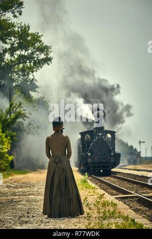 Titre original : COLETTE. Titre en anglais : COLETTE. Année : 2018. Directeur : Laver Westmoreland. Stars : Keira Knightley. Credit : BOLD FILMS / Album Banque D'Images