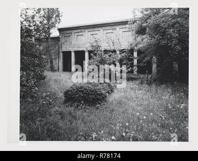 Emilia-Romagna Ferrara Ferrara Palazzina di Marfisa, c'est mon l'Italie, l'Italie Pays de l'histoire visuelle, Post-médiévale une large couverture de l'intérieur et l'extérieur, y compris les vues de bien avec Este armoiries fresques décoratives armoire bois, fin du 16e siècle vénitien peinture sur toile avec cheminée cheminée sculptée, Lombard l'école, 16ème siècle vénitien du 16ème siècle, la sculpture ? En bois sculpté et Lombard cassone, Nord de l'italien, le plafond du 15ème siècle et des peintures murales et une peinture sur panneau Banque D'Images