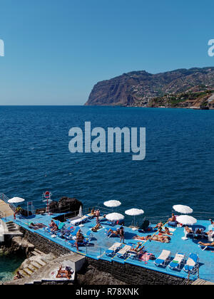 Les bains thermaux naturels ou Piscinas naturales à Sao Martinho près de Funchal à Madère Banque D'Images