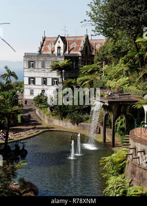 Les magnifiques jardins botaniques de la Monte Palace haut au-dessus de Funchal sur l'île de Madère sont portugais doit voir lors de la visite de cette île Banque D'Images