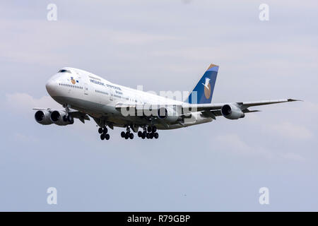 Hellenic Imperial Airways Boeing 747-281B (SX-TIE) finale sur la piste 31. Banque D'Images