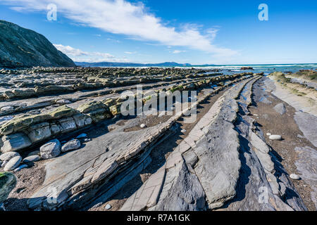 Détail de la côte à falaises Barrika, Pays Basque Banque D'Images