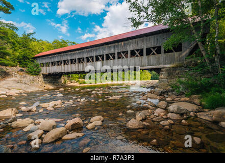 Pont couvert d'Albany, dans la région de White Mountain National Forest, New Hampshire Banque D'Images