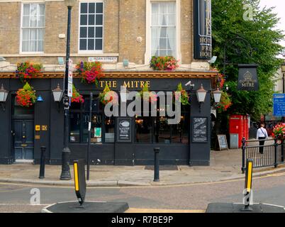 Greenwich, Londres, Royaume-Uni - 13 août 2018 : public local maison appelée mitre Banque D'Images