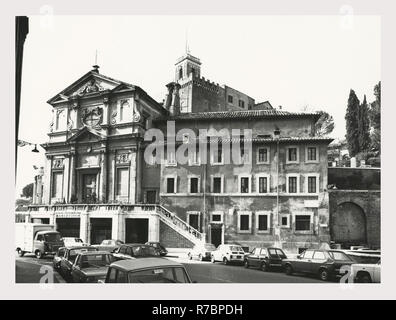 Lazio Roma Rome S. Giuseppe dei Falegnami, c'est mon l'Italie, l'Italie Pays de l'histoire visuelle, de l'architecture médiévale, sculpture architecture, sculpture, peinture, fresques, reliefs connecté avec Carcero Mamertino où Saint Pierre a été emprisonné avant sa crucifixion Banque D'Images