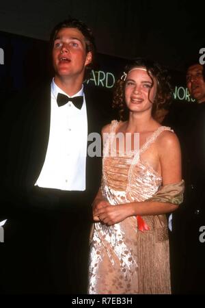 LOS ANGELES, CA - le 29 mars : l'acteur Chris O'Donnell et l'actrice Gabrielle Anwar assister à la 65e Academy Awards le 29 mars 1993, à l'Dorothy Chandler Pavilion à Los Angeles, Californie. Photo de Barry King/Alamy Stock Photo Banque D'Images