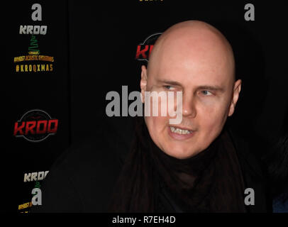 Californie, USA. 8e Dec 2018. Billy Corgan des Smashing Pumpkins pose pendant presque Absolut KROQ Acoustic 2018 Noël au Forum le 8 décembre 2018 à Inglewood, Californie. Photo : imageSPACE/MediaPunch MediaPunch Crédit : Inc/Alamy Live News Banque D'Images