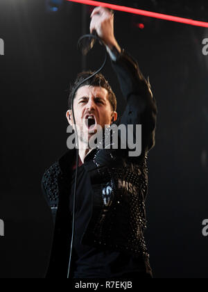 Californie, USA. 8e Dec 2018. De Davey Havok sur scène lors d'AFI effectue presque Absolut KROQ Acoustic 2018 Noël au Forum le 8 décembre 2018 à Inglewood, Californie. Photo : imageSPACE/MediaPunch MediaPunch Crédit : Inc/Alamy Live News Banque D'Images