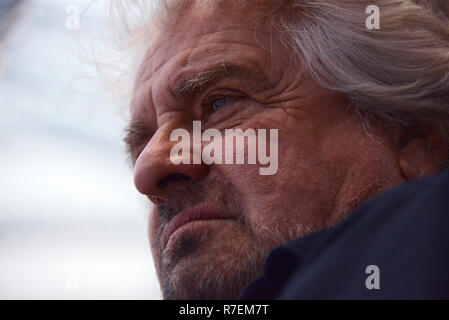 Rome, Italie. Le 08 déc, 2018. ROME, s'ouvre la 17e édition de PiÃ¹ PiÃ¹ libri liberi, la Foire nationale de la petite et moyenne édition. Dans la galerie de Beppe Grillo. Agence Photo crédit : indépendante/Alamy Live News Banque D'Images