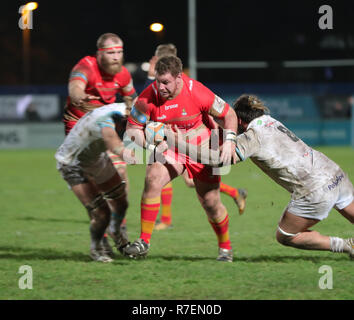 Coventry, Royaume-Uni. 8 décembre 2018. Scott Tolmie sur l'accusation pour Coventry durant le championnat Cup match joué entre Coventry rfc et Doncaster Knights rfc au Butts Park Arena, Coventry. Credit : Phil Hutchinson/Alamy Live News Banque D'Images