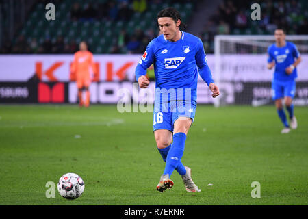 Wolfsburg, Allemagne. Le 08 déc, 2018. Nico Schulz (TSG Hoffenheim). GES/football/Football : VfL Wolfsburg - TSG 1899 Hoffenheim, 08.12.2018 Le football : 1ère ligue : VfL Wolfsburg vs TSG 1899 Hoffenheim, Wolfsburg, le 8 décembre 2018 | Conditions de crédit dans le monde entier : dpa/Alamy Live News Banque D'Images