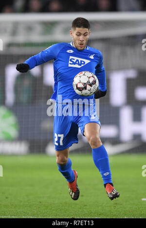 Wolfsburg, Allemagne. Le 08 déc, 2018. Andrej Kramaric (TSG Hoffenheim). GES/football/Football : VfL Wolfsburg - TSG 1899 Hoffenheim, 08.12.2018 Le football : 1ère ligue : VfL Wolfsburg vs TSG 1899 Hoffenheim, Wolfsburg, le 8 décembre 2018 | Conditions de crédit dans le monde entier : dpa/Alamy Live News Banque D'Images