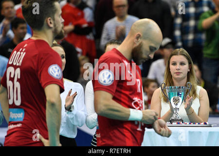 Prague, République tchèque. 09Th Nov, 2018. Déçu après avoir perdu les joueurs tchèque Men's World Floorball Championships match pour la troisième place la République tchèque contre la Suisse, joué à Prague, en République tchèque, le 9 décembre 2018. Credit : Michal Kamaryt/CTK Photo/Alamy Live News Banque D'Images