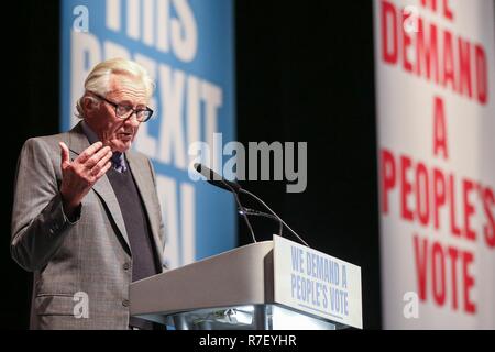 Londres, Royaume-Uni. 9Th Mar, 2018. Lord Michael Heseltine est vue générale pendant le rallye.Des centaines de personnes participent à la meilleure pour la Grande-Bretagne et le vote du peuple de la campagne de rassemblement au centre Excel de Londres est à la veille de la semaine au cours de laquelle le Parlement votera sur le premier ministre Theresa May's Brexit traitent de retrait. Credit : Dinendra Haria SOPA/Images/ZUMA/Alamy Fil Live News Banque D'Images