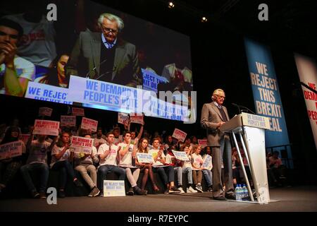 Londres, Royaume-Uni. 9Th Mar, 2018. Lord Michael Heseltine est vue générale pendant le rallye.Des centaines de personnes participent à la meilleure pour la Grande-Bretagne et le vote du peuple de la campagne de rassemblement au centre Excel de Londres est à la veille de la semaine au cours de laquelle le Parlement votera sur le premier ministre Theresa May's Brexit traitent de retrait. Credit : Dinendra Haria SOPA/Images/ZUMA/Alamy Fil Live News Banque D'Images