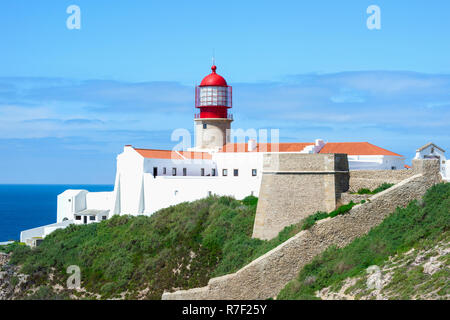 Phare, Cabo de São Vicente ou cap Saint Vincent, Algarve, Portugal Banque D'Images